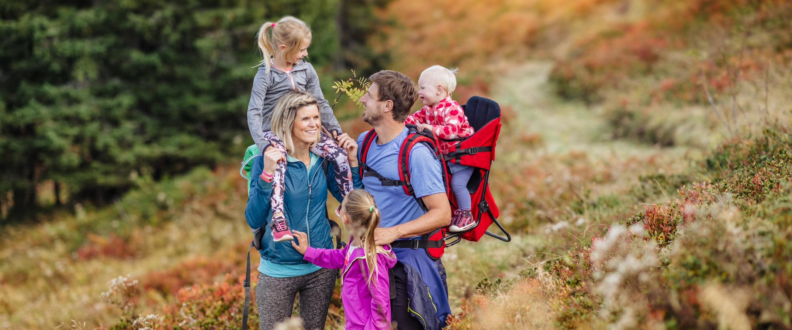 Familien_Wandern(c)Photo-Austria C.Höflehner Familien_Wandern(c)Photo-Austria C.Höflehner