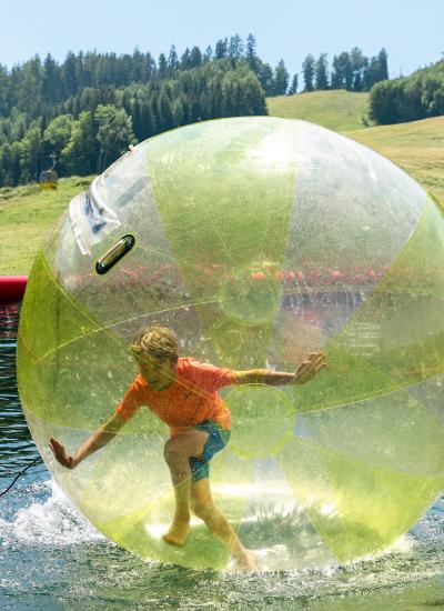 C_Water Zorbing&copy;Rene Eduard Perhab_quer01.85032a15