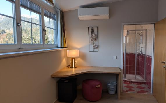 PXL_20251223_093006194 PXL_20251223_093006194