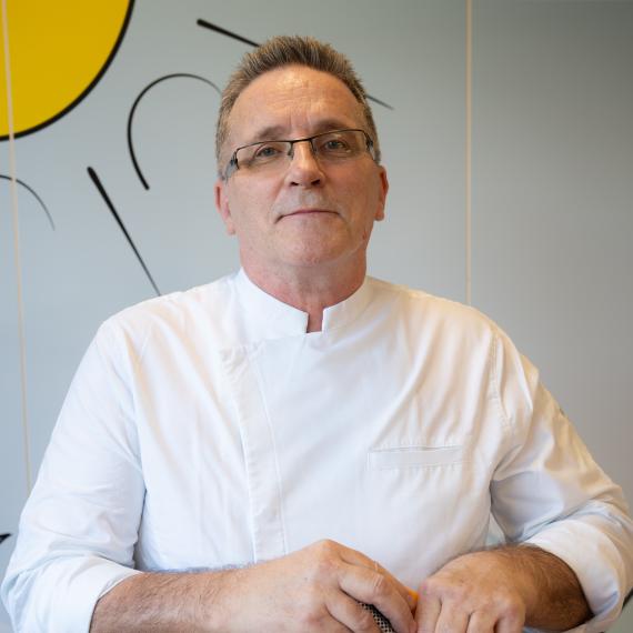 TeamBliem-100 (2) TeamBliem-100 (2)